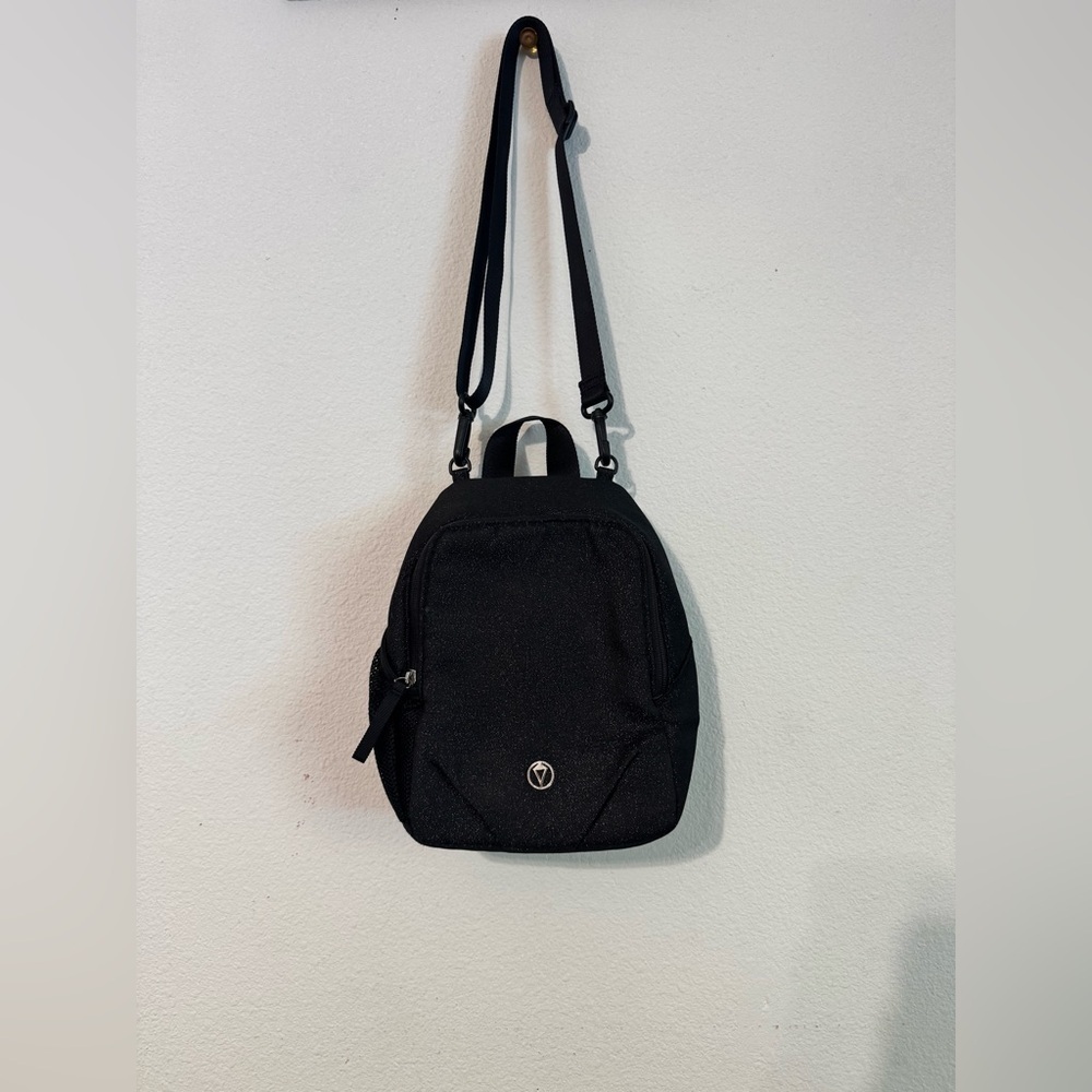 Ivivva lunch bag